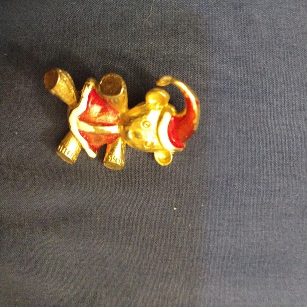 Christmas Holiday Bear Pin Gold Red Santa Vintage - Picture 2 of 3